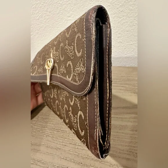 Vintage Celine Carriage Tri-Fold Long Wallet - Picture 3 of 9